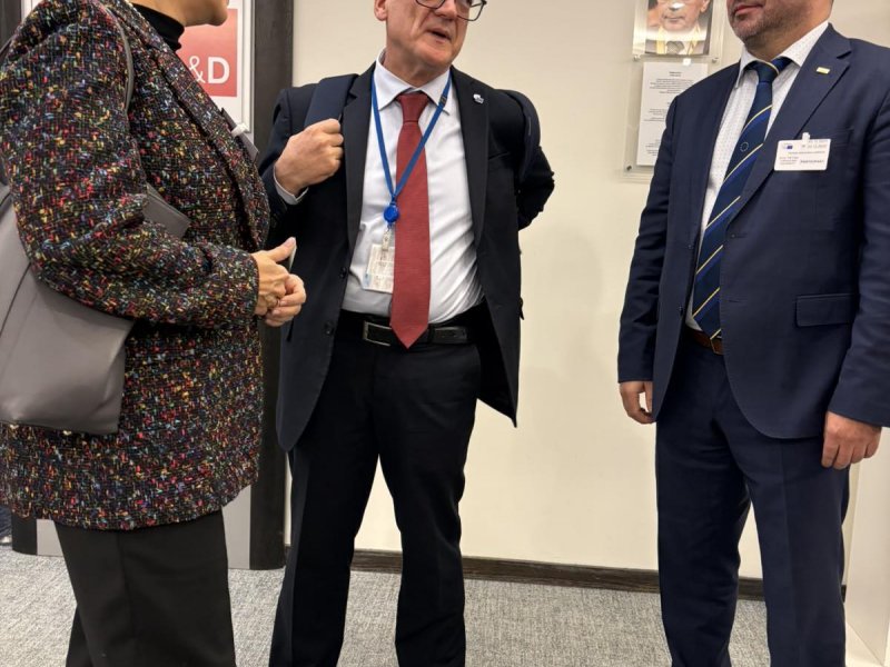 ПРЕМИЕРА НА ФИЛМА „ТРУД И СОЛИДАРНОСТ“ В ЕВРОПЕЙСКИЯ ПАРЛАМЕНТ 433