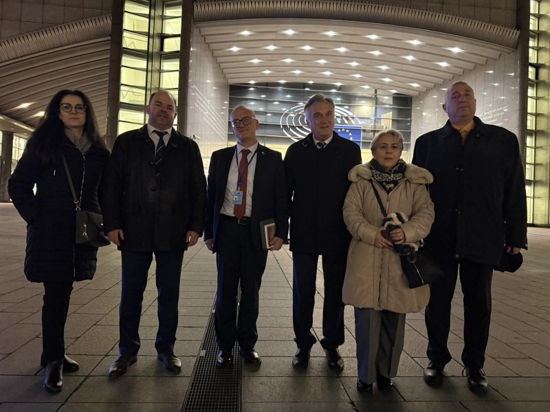 ПРЕМИЕРА НА ФИЛМА „ТРУД И СОЛИДАРНОСТ“ В ЕВРОПЕЙСКИЯ ПАРЛАМЕНТ 436