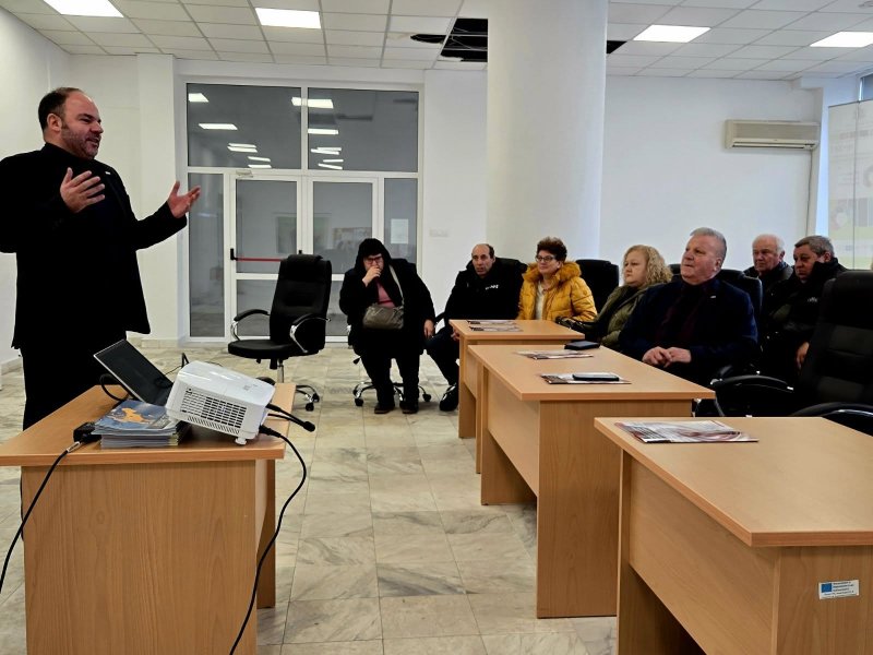 Регионалният център за социална икономика и социални иновации - гр. Бургас беше домакин на прожекцията на документалния филм &bdquo;Труд и солидарност&ldquo; 473