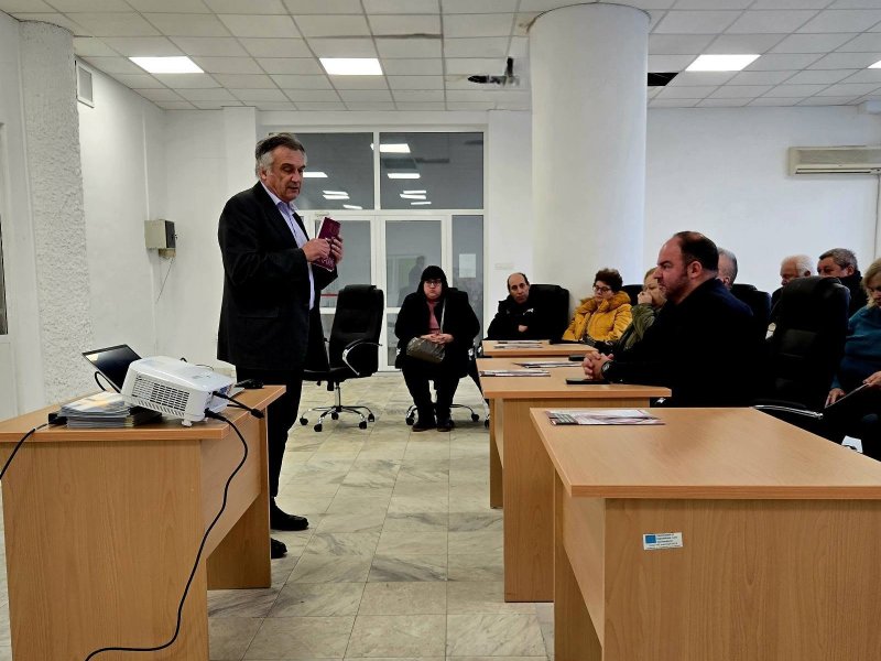 Регионалният център за социална икономика и социални иновации - гр. Бургас беше домакин на прожекцията на документалния филм &bdquo;Труд и солидарност&ldquo; 475